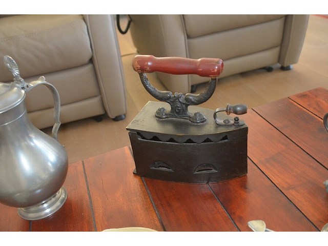 8 tinnen sierstukken, 2 sierstukjes - afbeelding 8 van  9