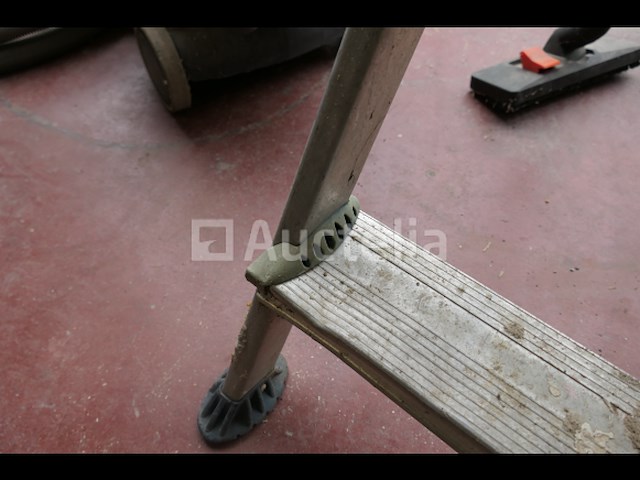 8-traps ladder, yvo stofzuiger - afbeelding 9 van  12