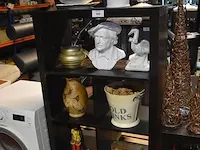 8 vakkenkast ikea, 2 vakkenkasten van 4 vakken ikea, 15 sierstukken, wandkapstok - afbeelding 7 van  11