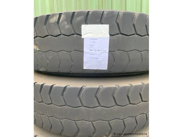 8 vrachtwagenbanden afm plm velg diameter 60 cm - afbeelding 3 van  3