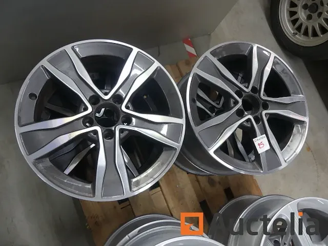 8 wielen voor mercedes - afbeelding 6 van  14