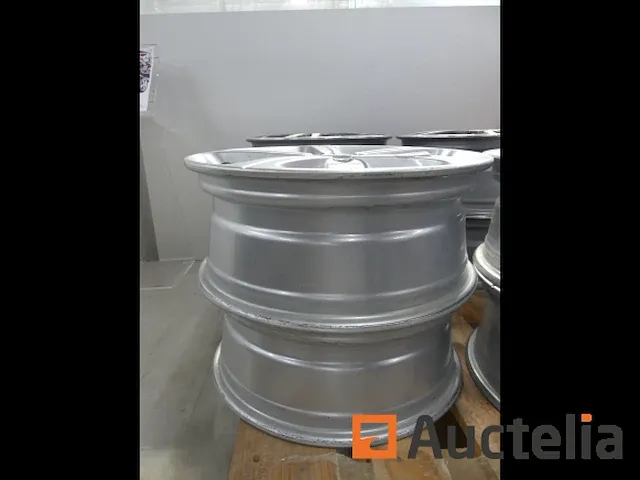 8 wielen voor mercedes - afbeelding 14 van  14