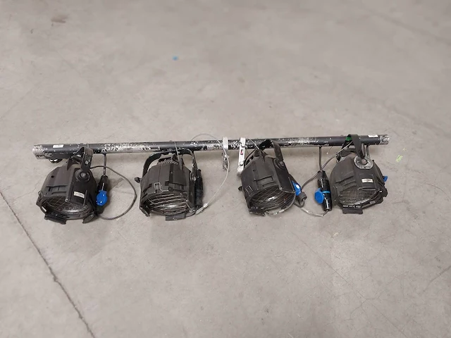 8 x etc s4 4-bar soca in/out w/dolly - afbeelding 2 van  6