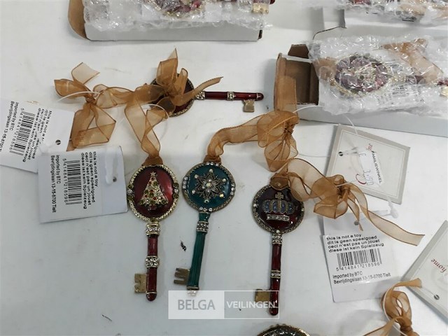 8 x hangdeco sleutel 8 cm mix - afbeelding 3 van  3