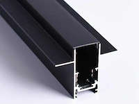 8 x ingebouwde magnetische rail 48v – 3 meter. - afbeelding 1 van  6