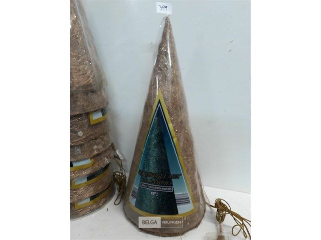 8 x kerstkegel 50 cm met 20 lampen goud - afbeelding 3 van  3