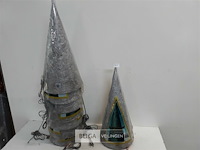 8 x kerstkegel 50 cm met 20 lampen zilver - afbeelding 1 van  3