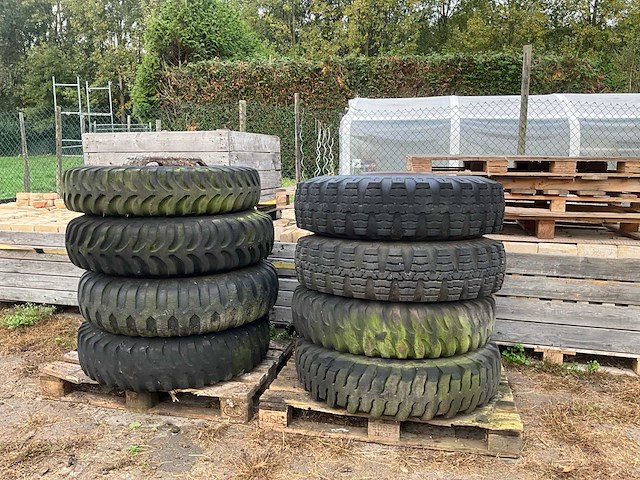 8 x kraan/kiepwgen band - afbeelding 1 van  4