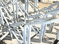 8 x metalen fietsrek met betonblok - afbeelding 4 van  4
