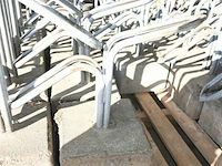 8 x metalen fietsrek met betonblok - afbeelding 3 van  4