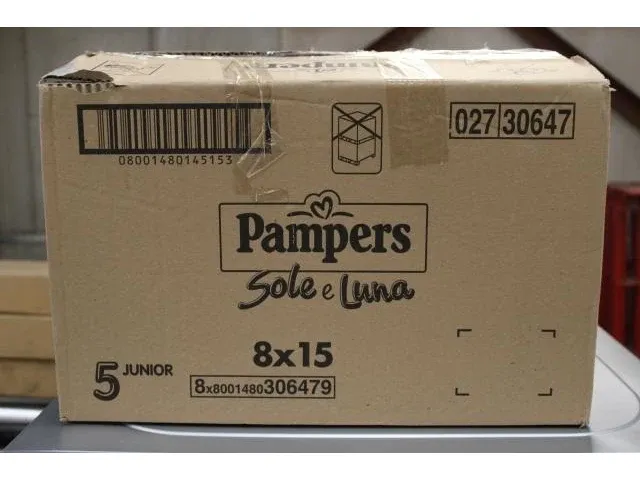 8 x pampers sole e luna luiers (15 stuks) - afbeelding 1 van  4