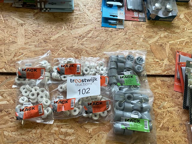 8 zakken met deurstoppen - afbeelding 1 van  8