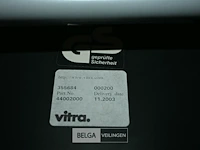 8 zwarte vitra stapelstoelen kuipvorm - afbeelding 5 van  5