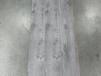 81 m² laminaatvloer 12 mm - afbeelding 1 van  3