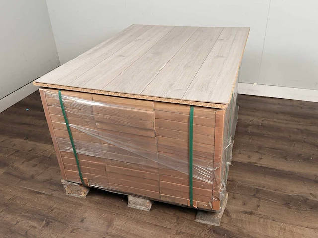 83 m2 laminaat plank - 1285 x 192 x 8 mm - afbeelding 4 van  4