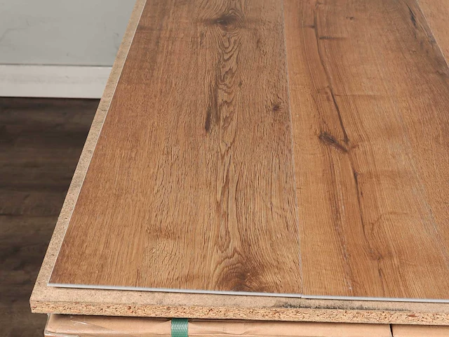 83 m2 pvc spc click plank met xps onderlaag - 1220 x 228 x 6,5 mm - afbeelding 2 van  4
