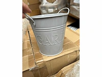 840x home studio - garden - emmer - flower boxes - afbeelding 3 van  9