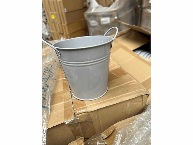 840x home studio - garden - emmer - flower boxes - afbeelding 5 van  9