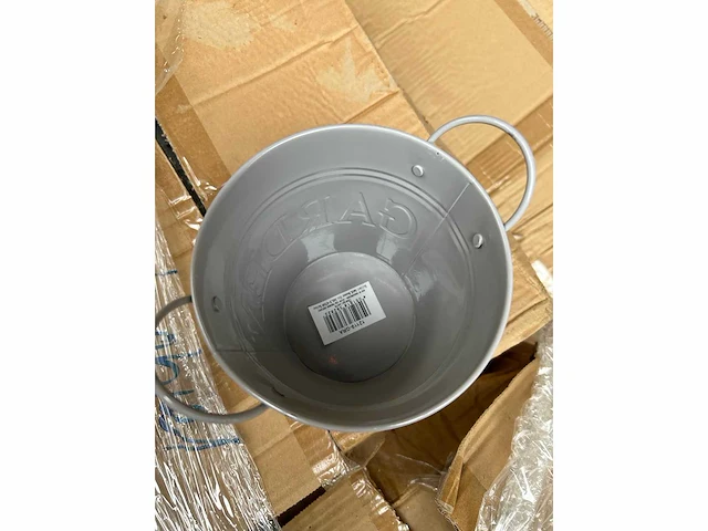 840x home studio - garden - emmer - flower boxes - afbeelding 6 van  9