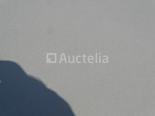 8,5 m² lichtgrijze tegels (60 x 60 cm) - afbeelding 2 van  3
