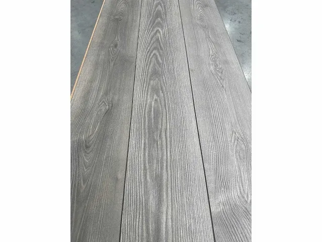 85,32 m² laminaatvloer 12mm - afbeelding 2 van  3
