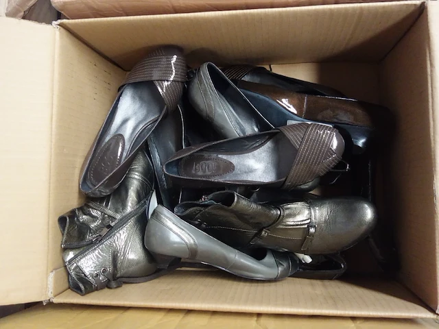 85x diverse schoenen - afbeelding 3 van  8