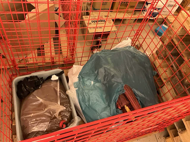 85x europallet + 4x palletkooi - afbeelding 2 van  8