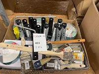 87 x schildersgereedschap - afbeelding 1 van  9