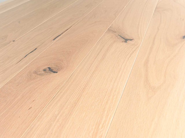 88 m2 parket eiken xl mutliplank - 2200 x 155 x 14 mm - afbeelding 1 van  4