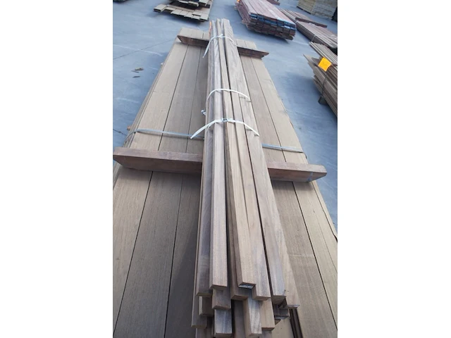 88,45 lm afrormosia geschaafd 40mm - afbeelding 5 van  5