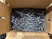 89 dozen nagels - afbeelding 1 van  3