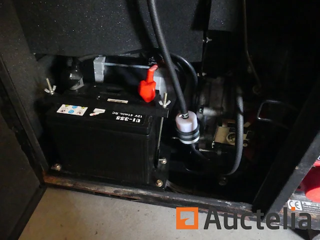 [8904-00013] hyundai hdg12 generatorset - afbeelding 2 van  7