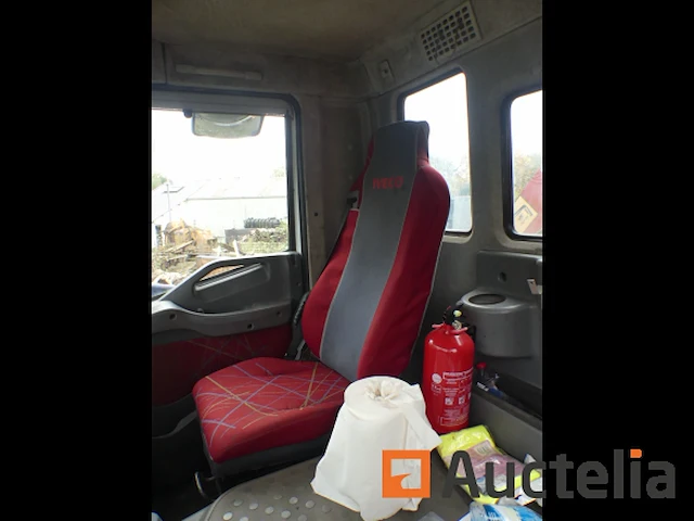 [8904-00098] iveco 260e/h/8 vrachtwagen - afbeelding 31 van  34