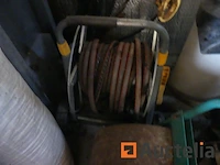 [8904-025] sproeier, tuinslangen en grondwalsen - afbeelding 1 van  6