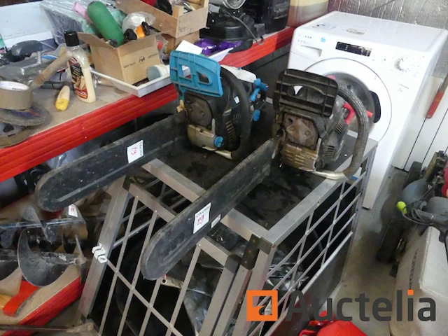 [8904-029] 2 kettingzagen en veiligheidsuitrusting - afbeelding 7 van  16