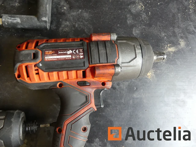 [8904-059]20v schroevendraaiers, 40v bolter, lijmpistool en 20v schuurmachine - afbeelding 9 van  12