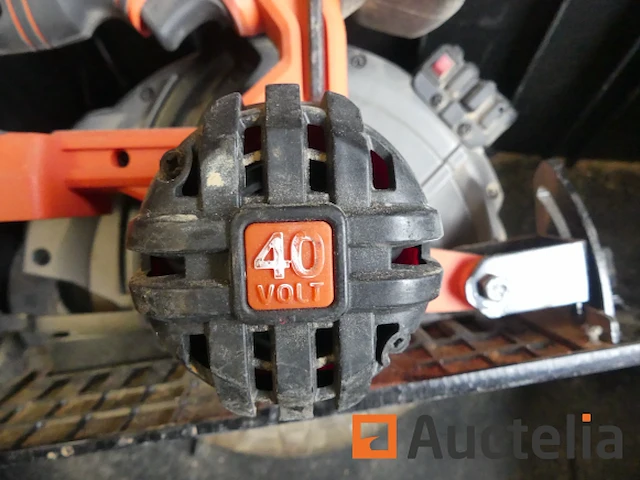 [8904-060]20v decoupeerzaag, 40v cirkelzaag en 40v power plus slijpmachine - afbeelding 2 van  13