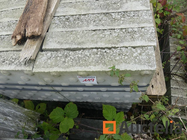 [8904-119] 100 vloertegels met reliëf 30cm x 30cm x 6cm pellet - afbeelding 1 van  5