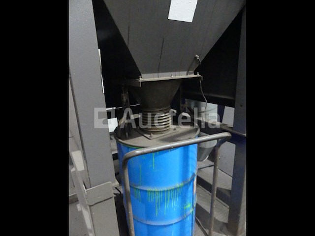 8m co² lasersnijmachine met koeler en dampzuiging bystronic bylaser 6000 - afbeelding 24 van  31