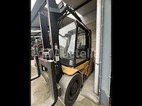 8t vorkheftruck - afbeelding 2 van  6