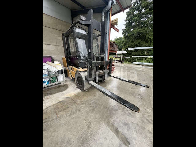 8t vorkheftruck - afbeelding 4 van  6