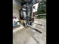 8t vorkheftruck - afbeelding 4 van  6
