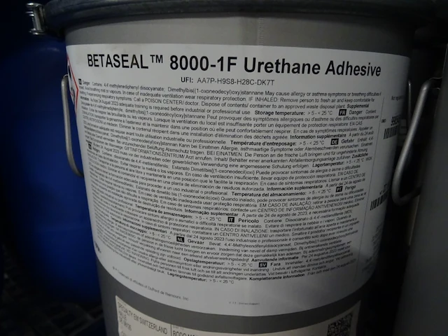 8x 22l betaseal 8000-1f urethane adhesive - afbeelding 1 van  4