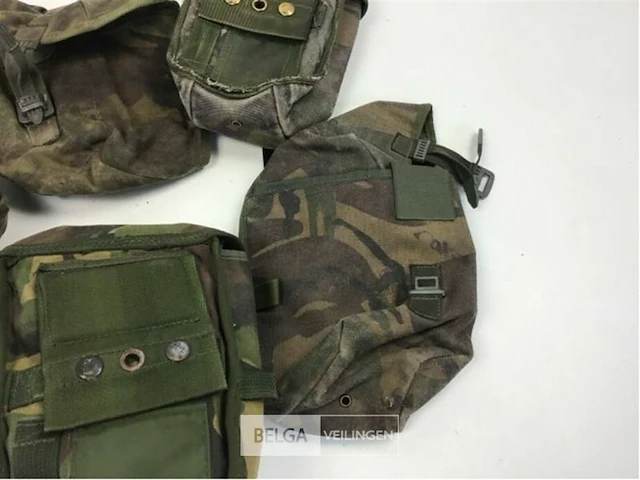 (8x) britse leger crusader veldfles utility pouch dpm camo - afbeelding 1 van  2