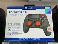 8x diverse game controllers - afbeelding 9 van  12