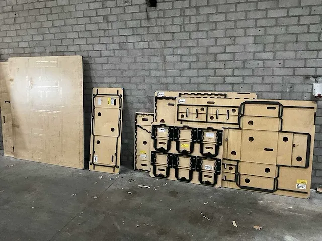 8x diverse stansvormen pgm - afbeelding 1 van  24