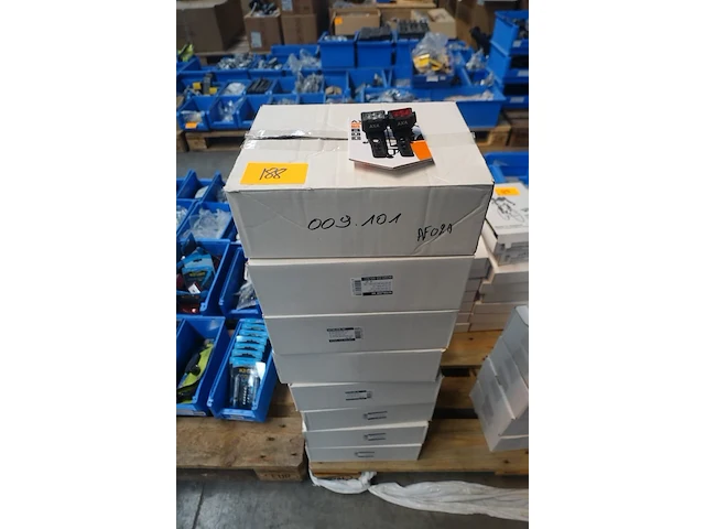 8x doos verlichting axa - afbeelding 1 van  3
