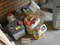 8x jerrycans gebruikt - afbeelding 2 van  2
