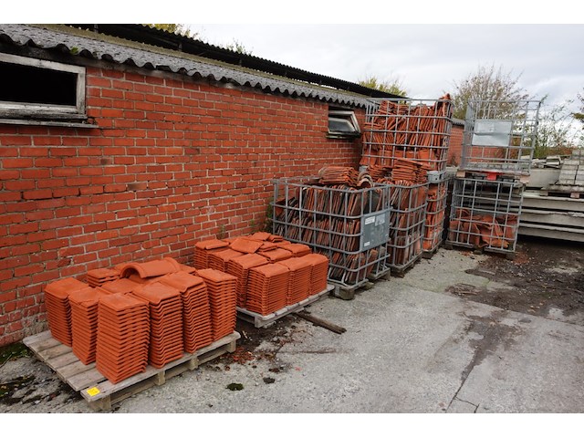 8x pallet dakpannen - afbeelding 1 van  4