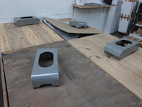 8x pallet metalen onderdelen laadpaalproductie - afbeelding 4 van  4